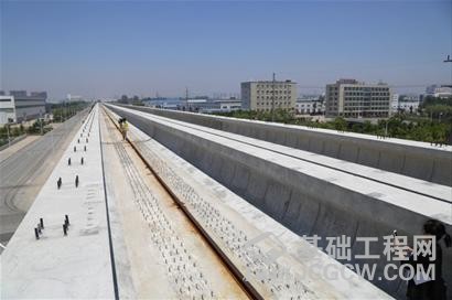 西海岸首条地铁探访：一期土建工程完成过半