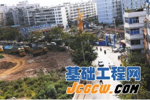 昆明道路拓宽改扩建工程开工 预计明年5月底完工